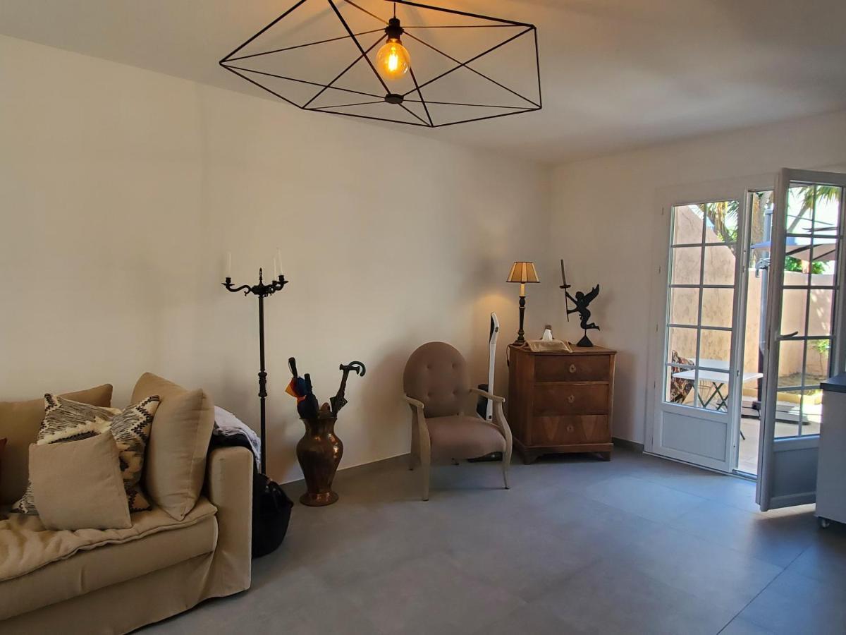 Frejus Maison 3 Chambres 100M2 Climatisee 6 Person エクステリア 写真